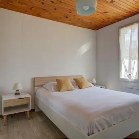 Maison 8 Couchages 펜션