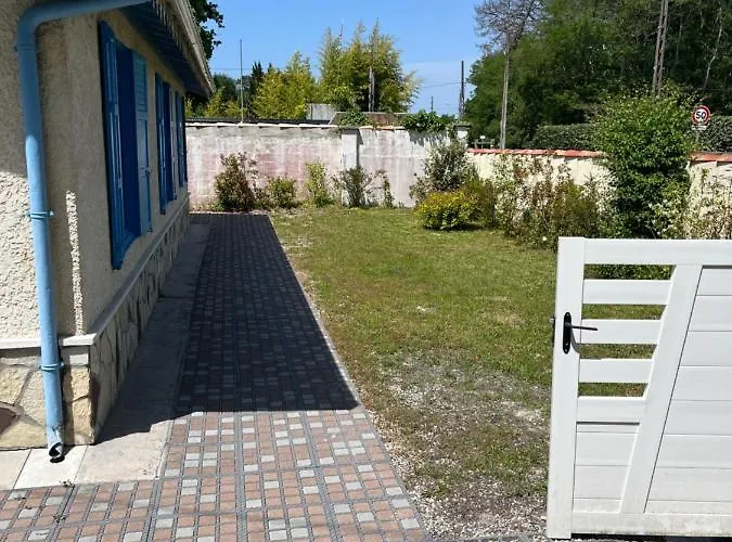 Maison 8 Couchages * Ares